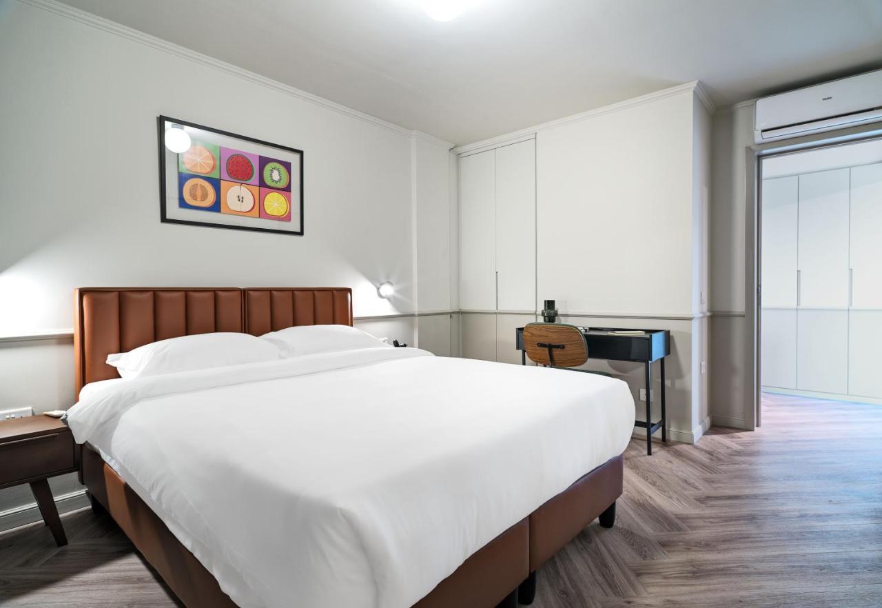 Liv The City Suites Adults Only Larnaca Ngoại thất bức ảnh