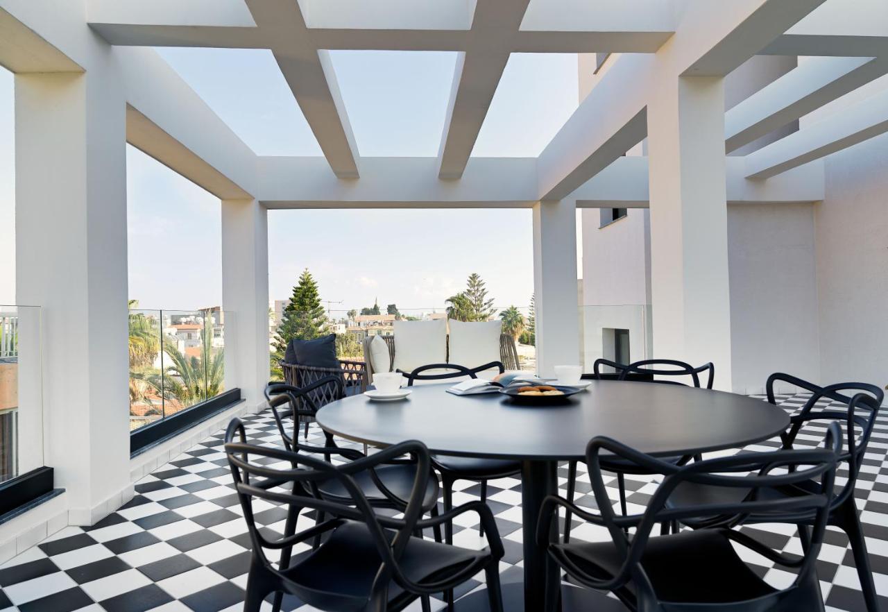Liv The City Suites Adults Only Larnaca Ngoại thất bức ảnh