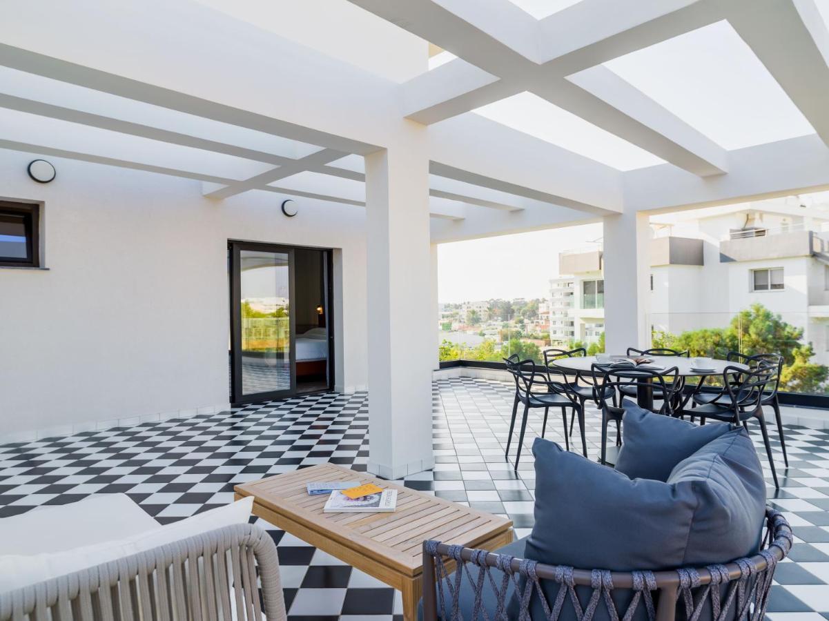 Liv The City Suites Adults Only Larnaca Ngoại thất bức ảnh