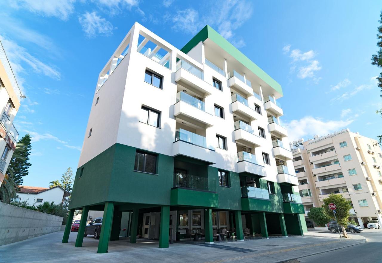Liv The City Suites Adults Only Larnaca Ngoại thất bức ảnh