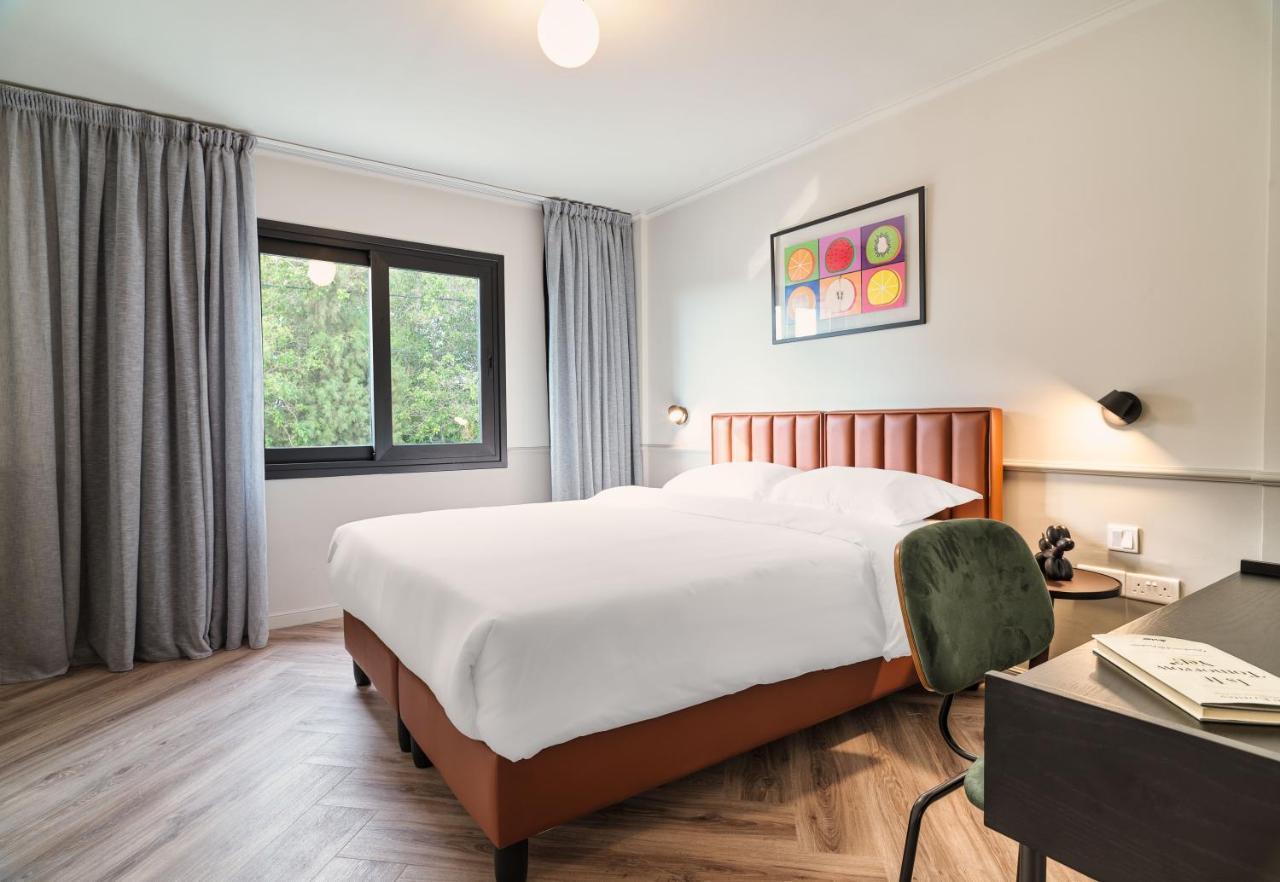 Liv The City Suites Adults Only Larnaca Ngoại thất bức ảnh