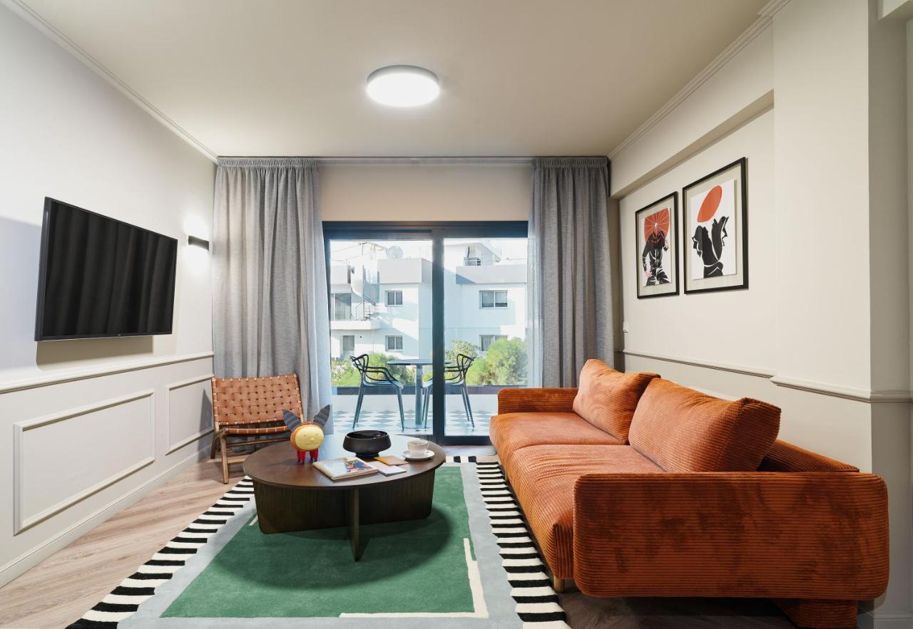 Liv The City Suites Adults Only Larnaca Ngoại thất bức ảnh