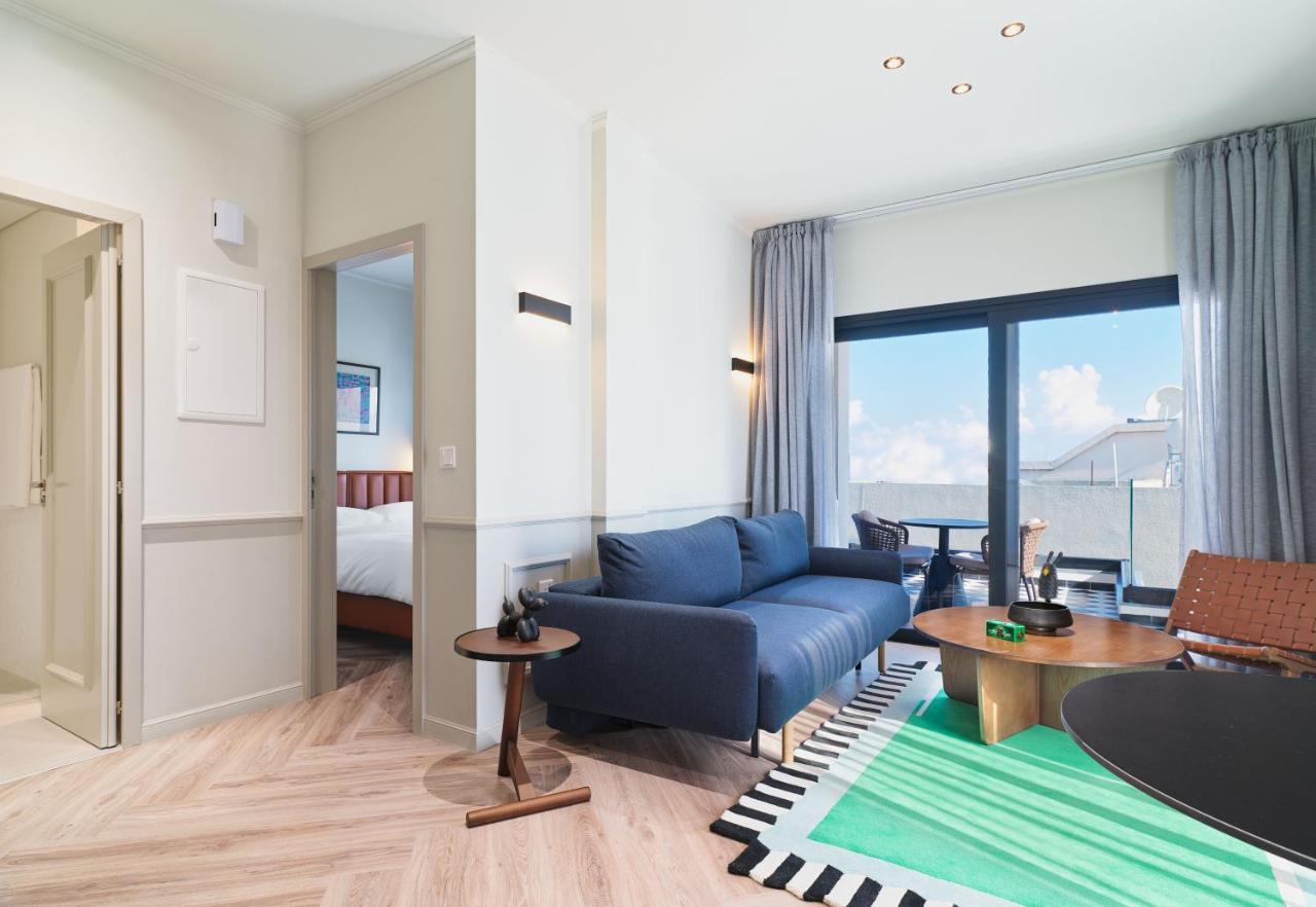 Liv The City Suites Adults Only Larnaca Ngoại thất bức ảnh