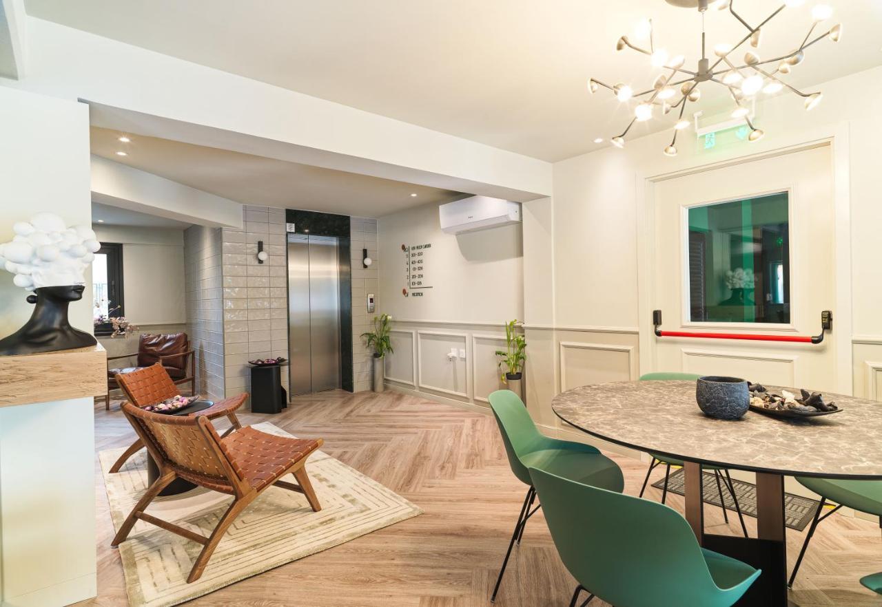 Liv The City Suites Adults Only Larnaca Ngoại thất bức ảnh