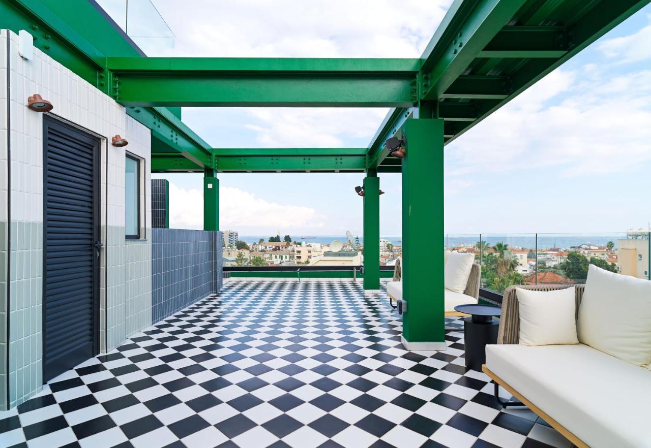 Liv The City Suites Adults Only Larnaca Ngoại thất bức ảnh