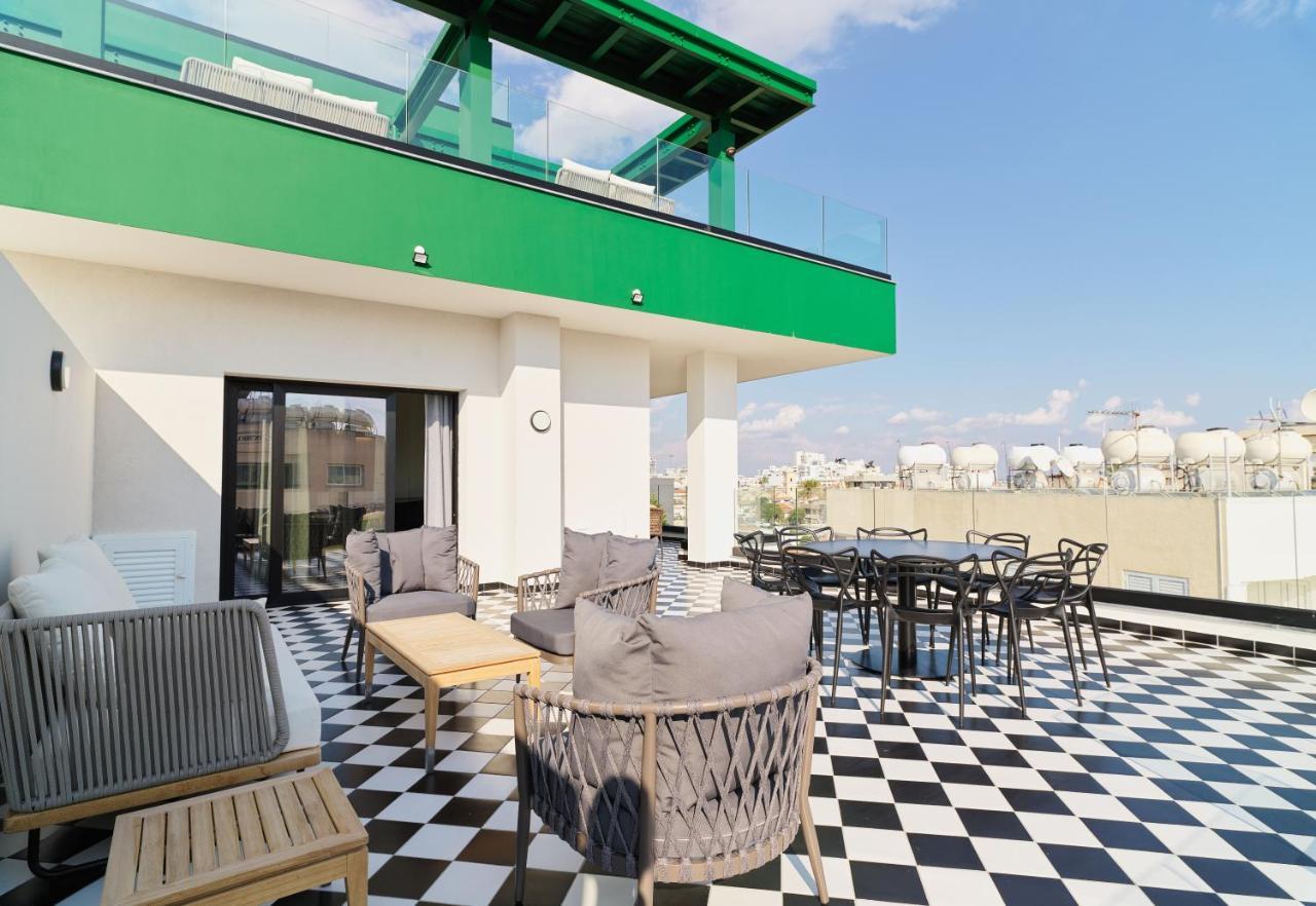 Liv The City Suites Adults Only Larnaca Ngoại thất bức ảnh