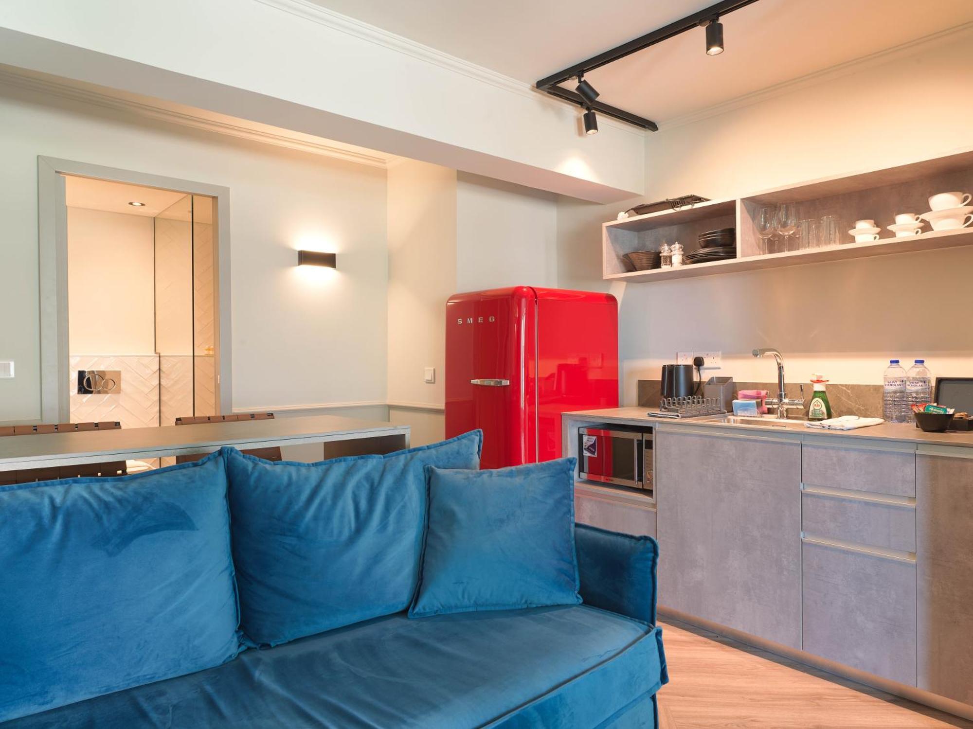 Liv The City Suites Adults Only Larnaca Ngoại thất bức ảnh